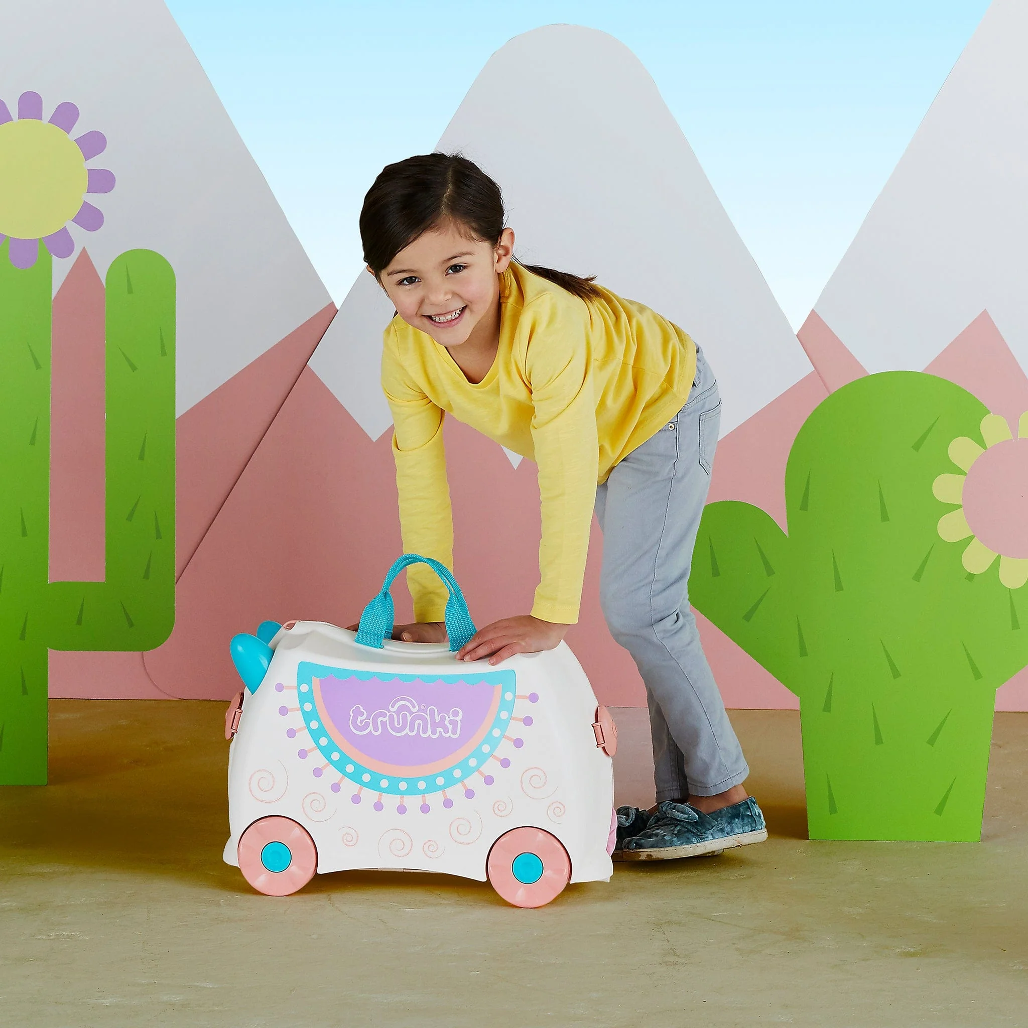 Lola the Llama Trunki - Image 7